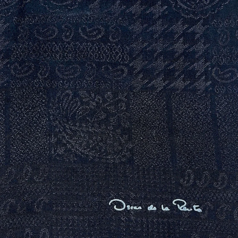 Oscan de la Renta Accessory Street Silk & Wool Black Jacquard Rectangular Scarf